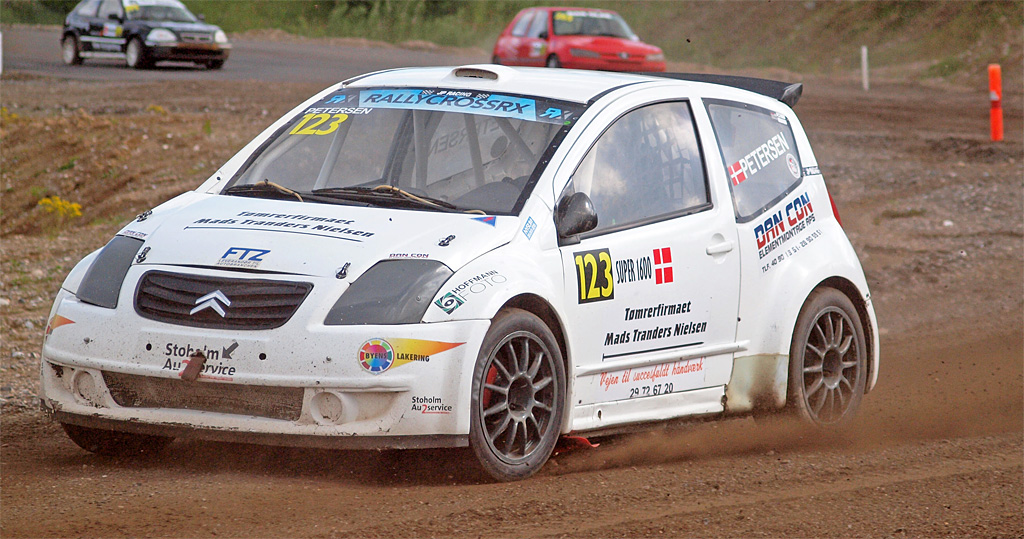 Jan Petersen fighter tæt om DM-titlen i SUPER 1600
(Foto: Åge Keseler Kirketerp)